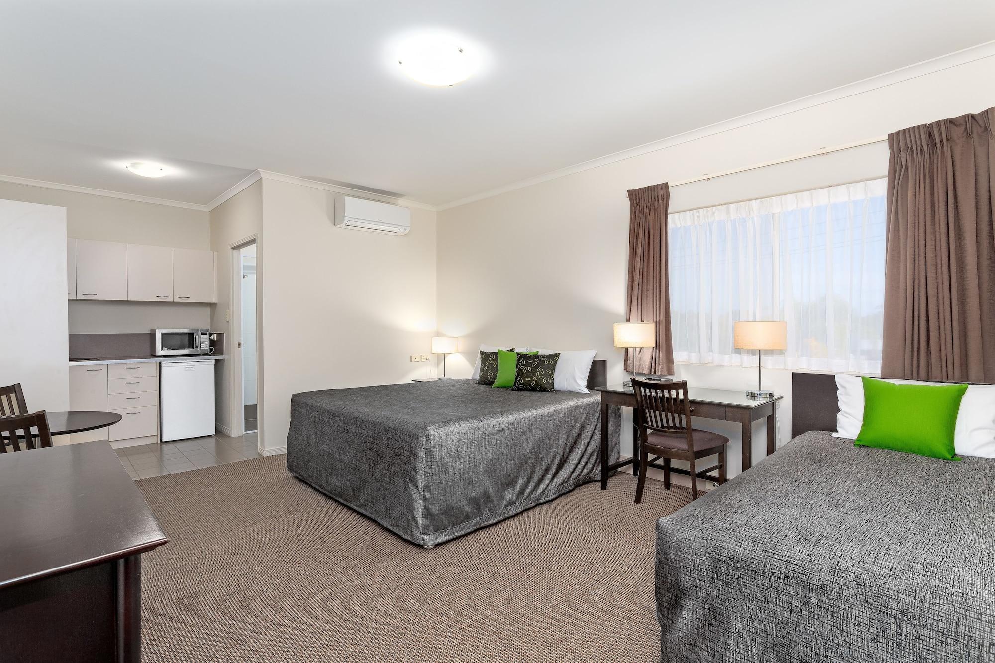 Redcliffe Motor Inn エクステリア 写真