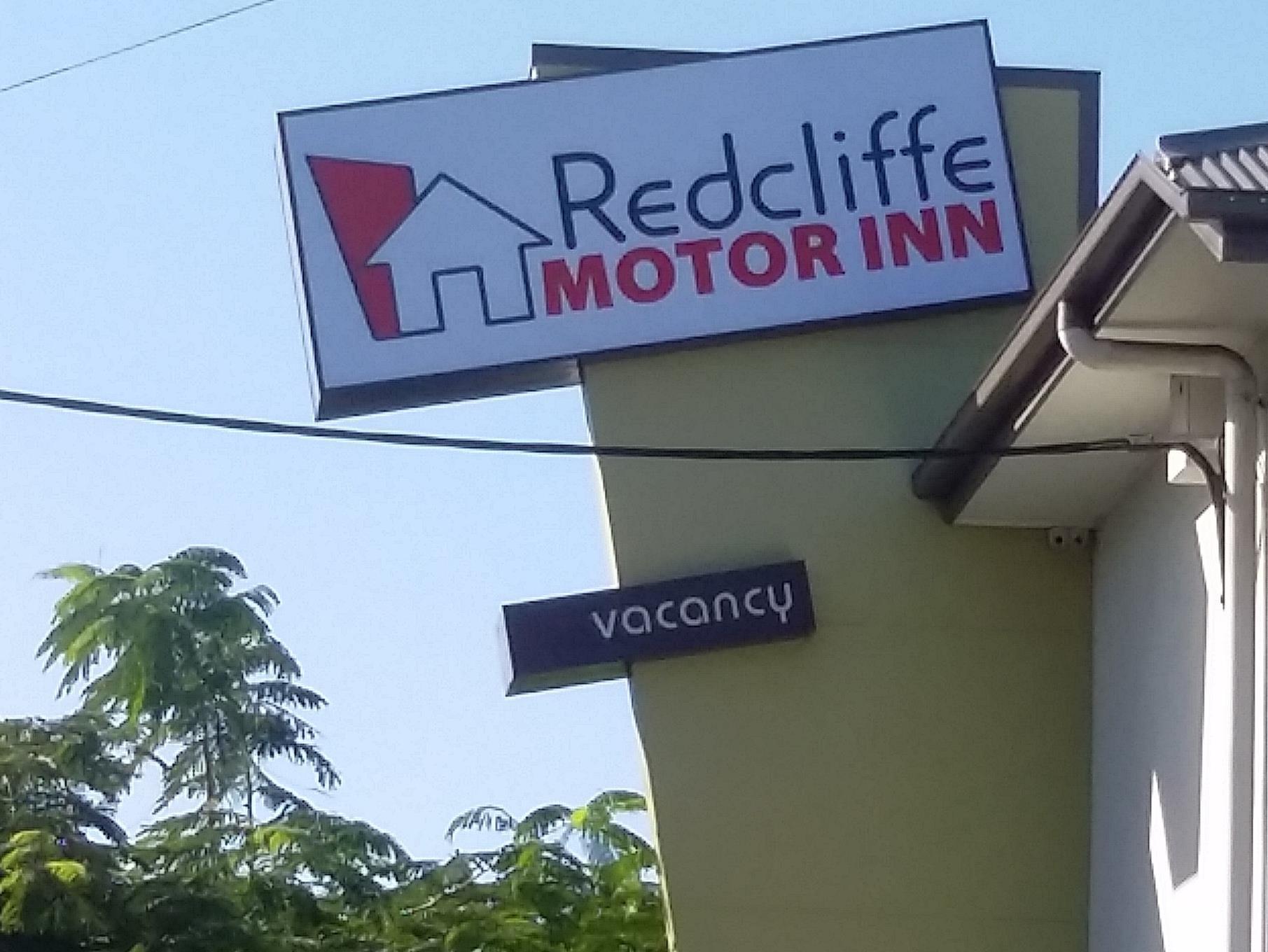 Redcliffe Motor Inn エクステリア 写真